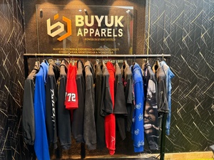 Sudadera con capucha y cremallera con diamantes de imitación de alta calidad hecha a medida, sudadera con capucha con diamantes de imitación de algodón pesado, Sudadera con capucha bordada 500 GSM - Product Image 5