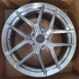 Rines Monobloque Forjados <span class=keywords><strong>de</strong></span> Lujo Personalizados para Autos <span class=keywords><strong>de</strong></span> Pasajeros 5x120 5x114.3 17 18 19 20 21 22 24 26 Pulgadas para BMW Nissan Land Rover - Product Image 3