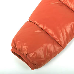 Veste d'hiver personnalisée bouffante à capuche de couleur unie, veste en duvet rembourrée de haute qualité pour hommes - Product Image 6