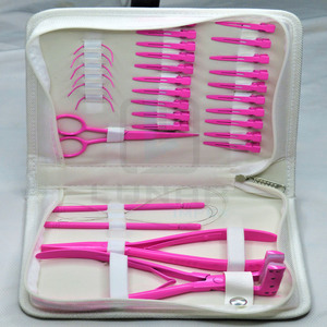 LUNAR ofrece un nuevo kit de herramientas para extensiones de cabello de fabricación en color rosa fuerte con accesorios personalizados - Product Image 6