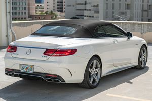 2017เมอร์เซเดส-AMG S63เบริโอเลต577แรงม้าเทอร์โบ V8น้ำหนักเบาภายในผ้าล่องเรือ