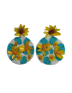 Pendiente bordado con cuentas en forma de corazón de nuevo diseño, cuentas de semillas en blanco y negro de buen color para mujeres y niñas de la India - Product Image 6