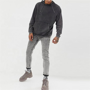 Fabricant de sweats à capuche surdimensionnés personnalisés Quantité en vrac Sweats à capuche pour hommes pour vêtements de rue Sweats à capuche pour hommes en coton et polyester léger - Product Image 2