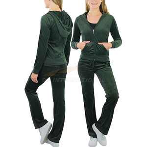 Chándal personalizado de terciopelo para mujer, 2 uds., Sudadera con capucha y pantalones, directo de fábrica, Impresión de logotipo OEM, ropa de descanso de poliéster suave - Product Image 2