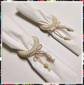 Venta al por mayor precio barato Rhinestone Bling servilletero ratán servilletero hebilla para boda lugar ajuste servilleta Decoración - Product Image 1