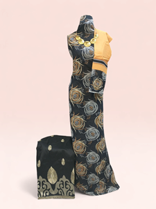 Conjunto Dirac Premium Tejido Liso Negro y Dorado - Elegante Vestido Tradicional Somalí para Bodas y Eventos Especiales - Product Image 1