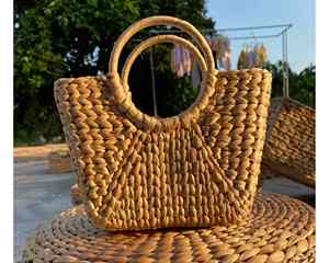 Bolsa de jacinto de agua de gran capacidad con bolsa de jacinto de agua de tejido Premium adecuada para venta al por mayor al por menor y exportación OEM - Product Image 1