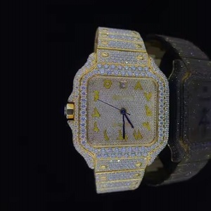 Reloj de diamantes de moissanita helado para hombre de lujo con acabado en oro amarillo Reloj elegante de acero inoxidable - Product Image 3