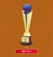 2024 trophée en métal personnalisé de l'usine grande taille pour les activités sportives nouveau design cadeaux de bienvenue trophées matériau métallique