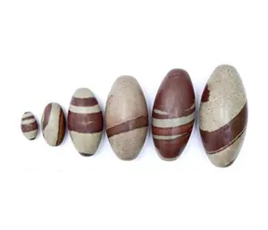 Beste Kwaliteit Hete Verkoop Natuurlijke Narmada Shiva Lingam Planken Lingam Standbeeld Stenen Puja Kamer Voor Brengt Financiële Welvaart