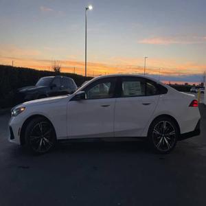 BMW i5 2024 IMPECABLE - Product Image 2