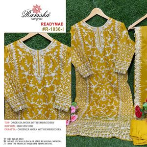 Costume Salwar prêt à l'emploi de créateur de vêtements indien et pakistanais pour fête de mariage et occasion en plein air d'Inde - Product Image 4