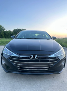 Hyundai Elantra SEL HEV Berline 4 portes, d'occasion en excellent état - Product Image 4