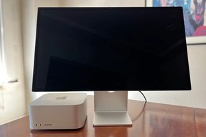 Monitor Apple Studio Display Original 2022 de 27 Pulgadas, 5K Retina IPS, 60Hz, Cámara de 12MP, M4, 512GB de RAM, 16TB de SSD, Conjunto Completo - Product Image 2