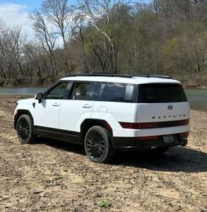 SUV Ultra 2024 2025 à Moteur Atmosphérique, 4 Places, 4x4, Essence, Conduite à Gauche, Sièges en Cuir, Jantes R17, État Impeccable, Prêt à l'Expédition - Product Image 4