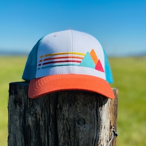 Sombrero de camionero bordado de 5 paneles con logotipo personalizado de varios colores, ropa de calle clásica y Vintage para todos, fabricado en Injae Factory - Product Image 1