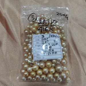 Perlas de oro especiales de grado A, de 9-10 mm, brillan con una elegancia radiante y un brillo dorado, radiando una belleza encantadora. - Product Image 2