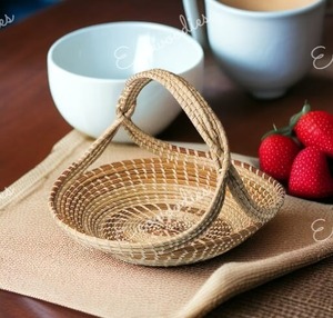 Cesto de regalo de mimbre de decoración hecha a mano, cesta rústica para decoración del hogar, hermosa cesta de regalo de bambú tejida para frutas y verduras - Product Image 4