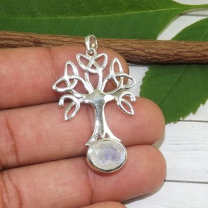Pendentif indien de meilleure qualité en pierre de lune cadeau pour les filles pendentif simple collier de pierres précieuses en argent sterling 925 avec bijoux de timbre 925 - Product Image 5