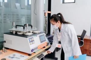 สติกเกอร์โลโก้แปรงซิลิโคนแบบกำหนดเอง3D | วัสดุไวนิลสำหรับเสื้อผ้าและเครื่องแต่งกายแผ่นเย็บติดขายส่ง - Product Image 5