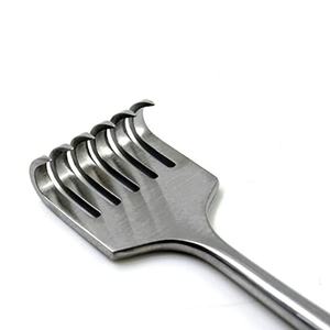 Retractor Volkmann con Puntas Afiladas y Cegas, Longitud 21.5cm, Ancho 20mm, Altura 9mm, Acero Inoxidable de Alta Calidad, Manual, para Cirugía General - Product Image 3