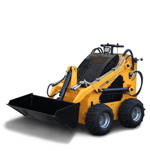 Mini skid steer Moteur Kubota D1105 Couleurs noir et jaune Kubota D1105 3 pompes 3 soupapes - Product Image 4
