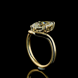 Bague de fiançailles spéciale en forme de poire de 2,12 carats en or jaune 14 carats avec diamant de laboratoire cultivé, bijoux fins faits à la main pour mariage - Product Image 1