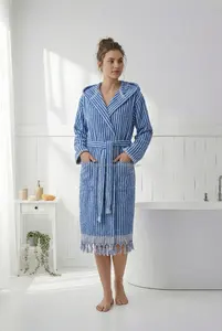 Albornoz Unisex de Lujo con Pompones, Tejido a Mano, de Algodón Turco, para Resort, Uso Todo el Año, Ropa de Dormir y de Estar por Casa, Verano, Suministrado por ODM, Turquía - Product Image 4