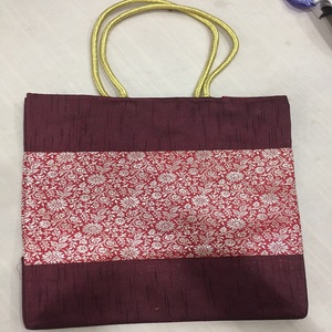 Fournisseur indien fiable Pochette de mariée en soie d'art Match parfait pour les tenues de mariage disponibles à un prix abordable à l'exportation - Product Image 1