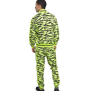 Conjuntos Deportivos Sublimados para Hombre OEM, Conjuntos de 2 Piezas, Sudadera con Capucha y Pantalones Deportivos - Product Image 3