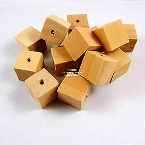 ARTICLE DE LUXE Perles en bois carrées naturelles au meilleur prix Perles en bois colorées personnalisées en forme et taille Livraison rapide depuis l'Inde - Product Image 5