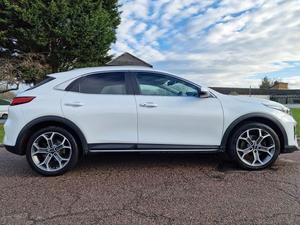 KIA XCEED 2021 d'occasion, conduite à gauche/droite - Product Image 4