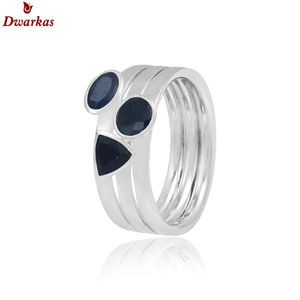 Bague superposable en argent sterling 925 teintée de saphir et faite à la main pour femme - Product Image 2