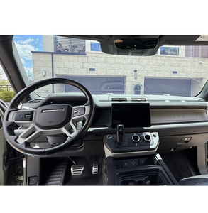 Land Rover Defender 90 X-Dynamic SE d'occasion propre, modèle 2022 - Product Image 2