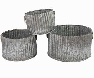 Premium Galvanized <b>Metal</b> <b>Planters</b> Handmade with Unique Shapes Ideal for Balcony Garden and Home Decoration Durable <b>Outdoor</b> Pots - Product Image 2