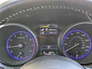 Subaru Outback 2.5i Premium AWD Turbo 2018 d'occasion, sièges en cuir, intérieur clair, toit ouvrant panoramique - Product Image 5