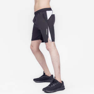 Shorts Bermuda Sportifs 100% Polyester Taille XL avec Fermeture Élastique à la Taille et Logos Brodés pour la Gym et les Sports - Couleur Noire - Product Image 1