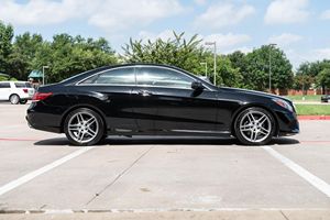 Mercedes-Benz E400 4Matic Coupé d'occasion 2017 - Product Image 4