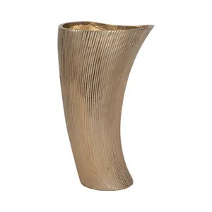 Vase à fleurs en fer artisanal de style côtier, design artistique moderne, motifs élégants, décoration de banquet, gros grossiste Zahid Exports - Product Image 5