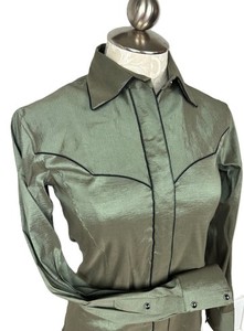 Hecho a mano Cowgirl Western Show Shirt Ladies Rust Retro Top en tela de tafetán elástico - Product Image 2