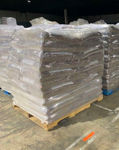 Pellets de madera ENplus-A1 en sacos de 15 kg para sistemas de calefacción, combustible de pino y haya de primera calidad, apilados en palés, desde Missouri - Product Image 4
