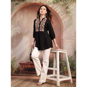 Blusa Negra de Rayón para Mujer, Bordada con Seda, Estilo Bohemio Informal, Tallas Libres XL XXL, Temporada Primavera y Otoño, Estilo Vintage para Vogue - Product Image 3