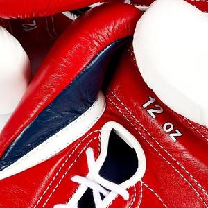 Guantes de Boxeo Blancos de Encaje, Diseño OEM Personalizado de Alta Calidad, Fabricados con Cuero Genuino, Guantes de Sparring - Product Image 4