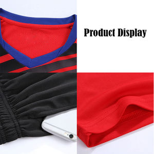 Uniforme de Fútbol OEM Personalizado, Camiseta y Pantalones Cortos para Hombre y Niños, Ropa Deportiva con Estampado Completo, Ligera y Duradera - Product Image 3