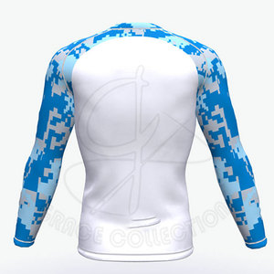 เสื้อกันผื่นสำหรับผู้ชายชุดฝึก100% ทำจากโพลีเอสเตอร์ - Product Image 2