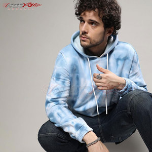 Sweat à capuche pour homme style décontracté Basics avec motif tie-dye unique et capuche à cordon de serrage Sweat à capuche aspect teint à la main pour homme - Product Image 3