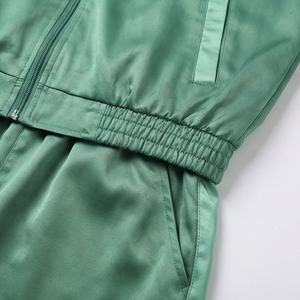 Conjunto Deportivo Personalizado con Logotipo para Hombre, Chaqueta Cortavientos y Pantalones Jogger Transpirables, Conjunto Cómodo de Dos Piezas para Hombre y Mujer - Product Image 5