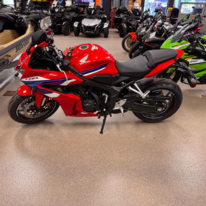 Disponible Ahora: Motocicletas Nuevas CB650R E-Clutch 2025/2026 en Stock con 3 Años de Garantía - Listas para Enviar - Product Image 3