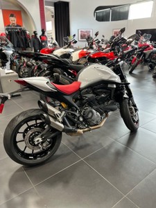 มอเตอร์ไซค์รุ่นใหม่ M1200 S ระดับพรีเมียมหรูหรา นำเข้าจากสหรัฐอเมริกา สมรรถนะสูง ชำระเงินดาวน์ - Product Image 3