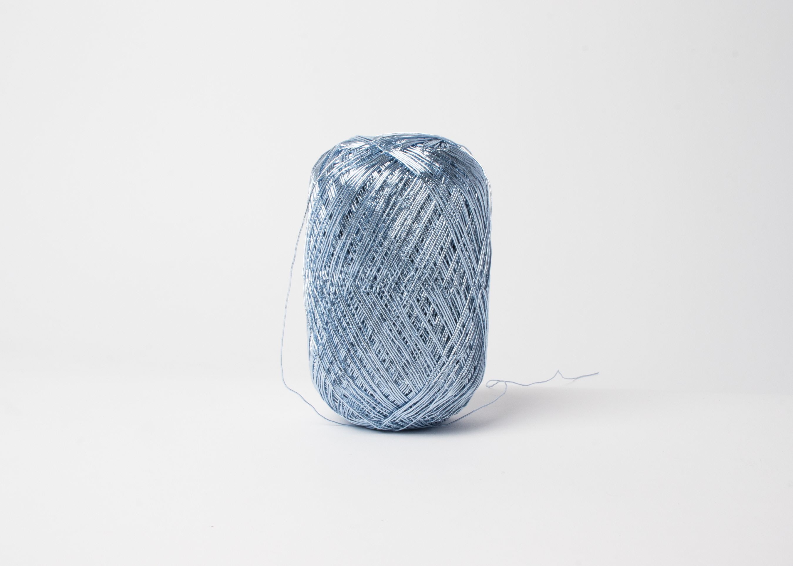 สีน้ำเงิน108